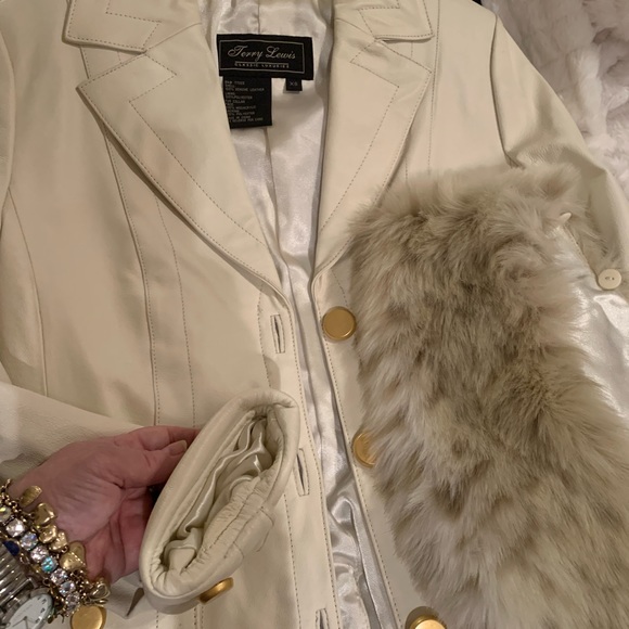 Terry Lewis XS Blazer length & Style Cream Gorgeous Leather Blazer faux fur 🤗 - Picture 3 of 4
